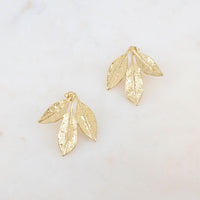 Boucles d'oreilles Tria Fylla martelé doré Hersée Hersée Paris 9