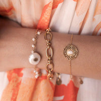 Bracelet Eileithyie doré ajouré nacre Hersée Hersée Paris 9