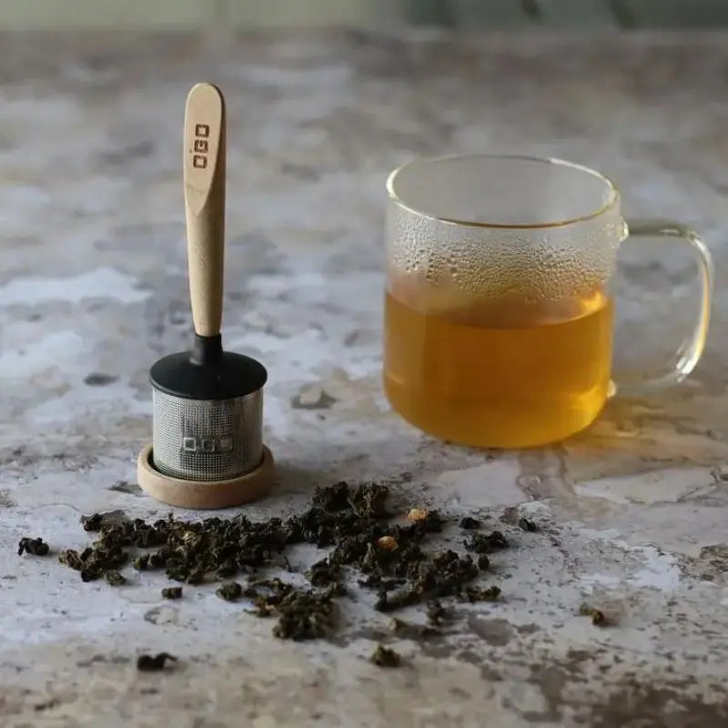 Tasse infuseur à thé avec passoire à thé, deux couvercles et paille - Bleu  
