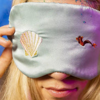 Masque de nuit brodé en satin Sirène badass Lundi au soleil Hersée Paris 9