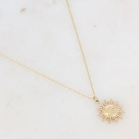 Collier Hélios doré - Pendentif soleil texturé & acier inoxydable - Hersée Hersée Hersée Paris 9