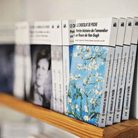 Tablette-livre « Petite histoire de l’amandier en fleurs de Van Gogh » – chocolat noir 74 % bio, éclats d’amandes & pralines roses 80 g – Le Chocolat de Poche Le Chocolat de Poche Hersée Paris 9