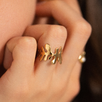 Bague Néréide corail ajouré doré Hersée Hersée Paris 9