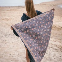 Foulard carré 100×100 grand format en coton imprimé - Bonheur du Jour Paris Bonheur du Jour Paris Hersée Paris 9